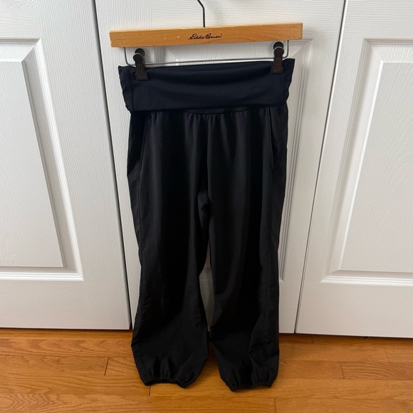 Lululemon Athletica Lightweight Foldover-Waist Joggers in Black - Picture 2 of 5